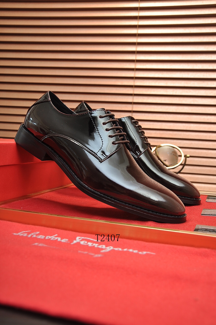 Ferragamo sz38-44 333